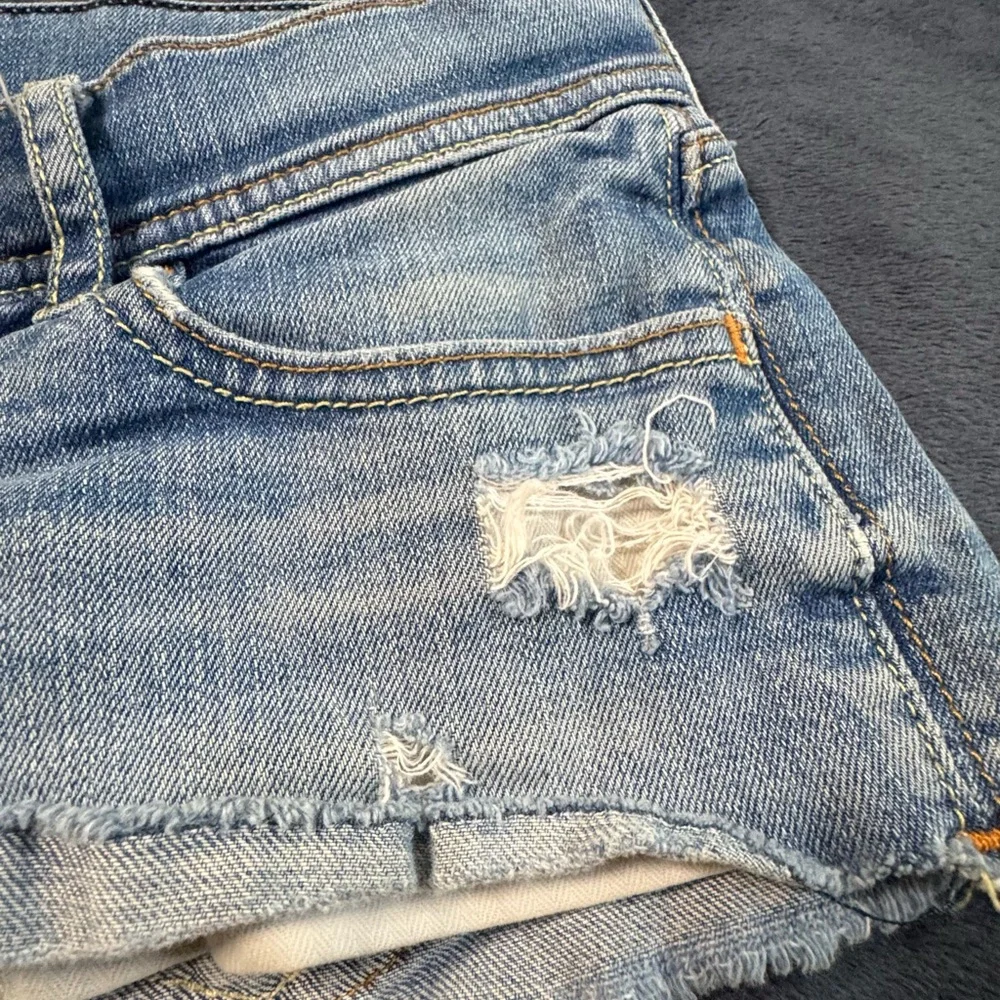 Sold - Picture 5 of 7